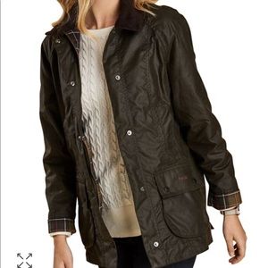 Barbour Classic Beadnell Waxed Cotton Jacket Olive